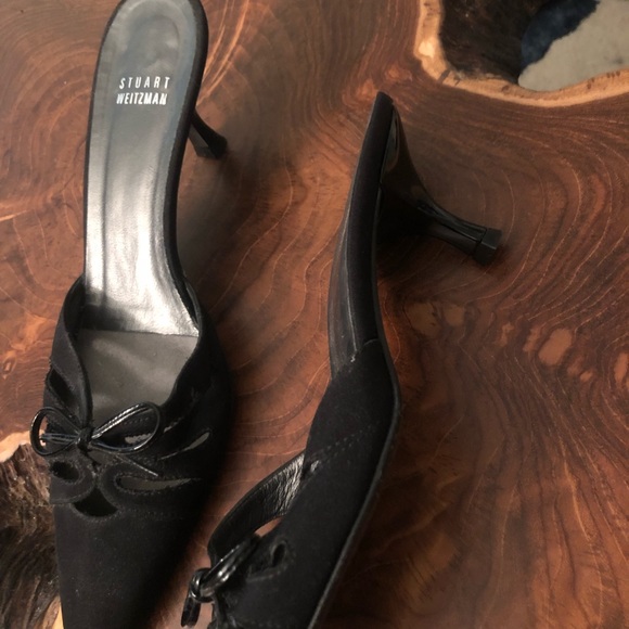 Stuart Weitzman - pointy toed low heals. - Picture 2 of 2